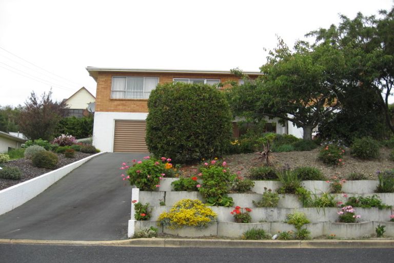 Photo of property in 28 Clyde Street, Kinmont Park, Mosgiel, 9024