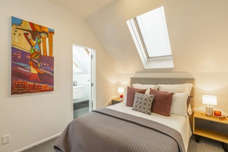 Photo of property in 21b Maida Vale Road, Roseneath, Wellington, 6011