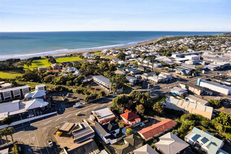 Photo of property in 444a Devon Street East, Strandon, New Plymouth, 4312