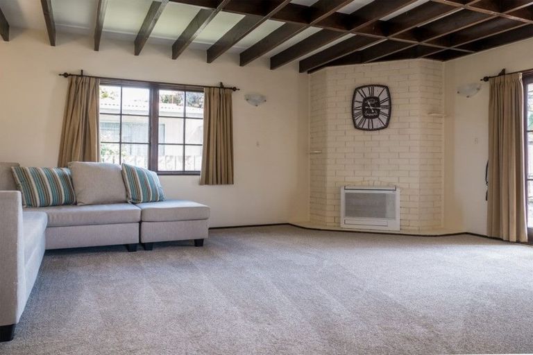 Photo of property in 1 Treadwell Street, Springvale, Whanganui, 4501