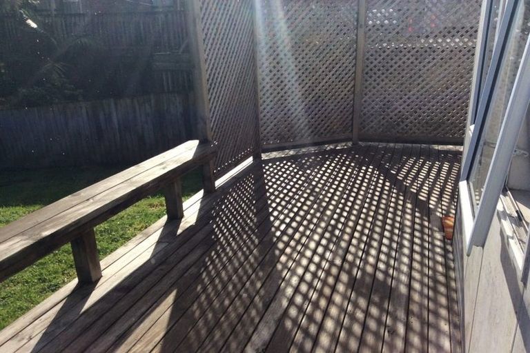 Photo of property in 194 Don Buck Road, Massey, Auckland, 0614