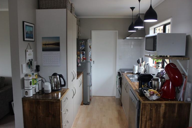 Photo of property in 94 Arawhata Street, Ranui, Porirua, 5024