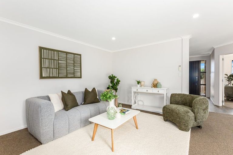 Photo of property in 5 Ihakara Arthur Lane, Aotea, Porirua, 5024