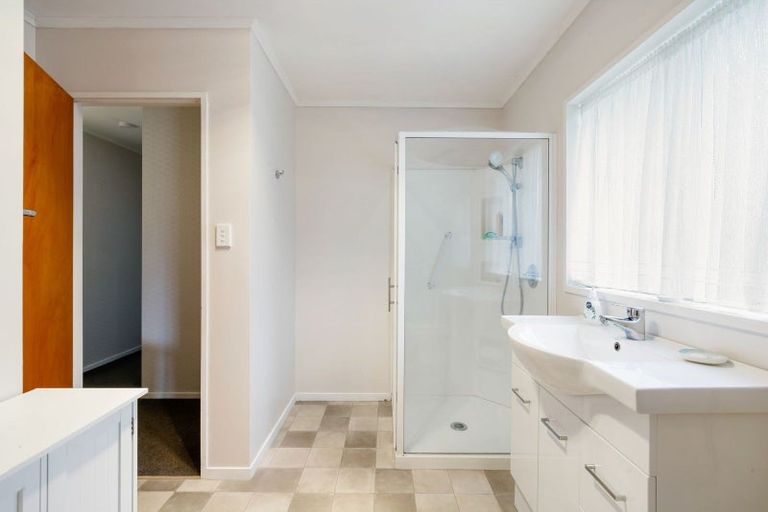 Photo of property in 30 Chaucer Street, Leamington, Cambridge, 3432