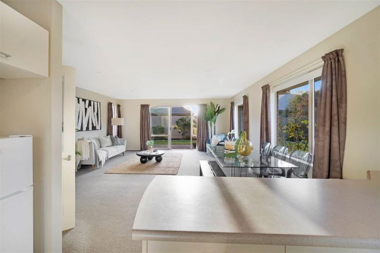 Photo of property in 7 Hamlet Lane, Heathcote Valley, Christchurch, 8022