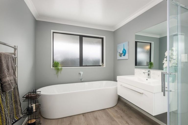 Photo of property in 38 Bradbury Avenue, Rolleston, 7614