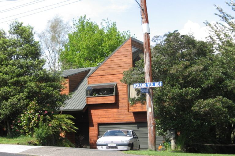 Photo of property in 62 Grand Vue Road, Kawaha Point, Rotorua, 3010