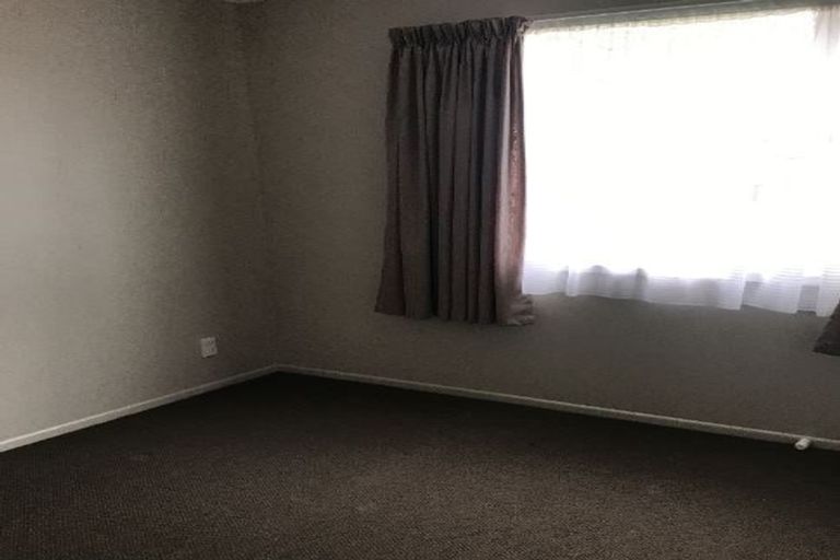 Photo of property in 98 Te Rangitautahanga Road, Turangi, 3334