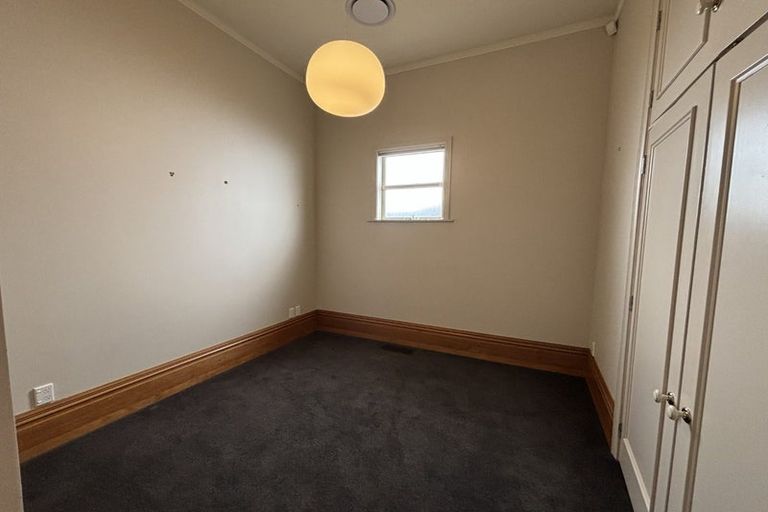 Photo of property in 17 Armour Avenue, Mount Victoria, Wellington, 6011
