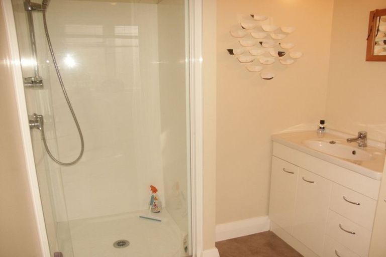 Photo of property in 8 Gwyn Street, Broad Bay, Dunedin, 9014