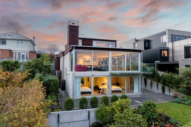 Photo of property in 28 Granville Terrace, Belleknowes, Dunedin, 9011