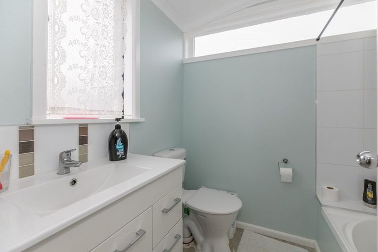 Photo of property in 53 Mardon Road, Enderley, Hamilton, 3214