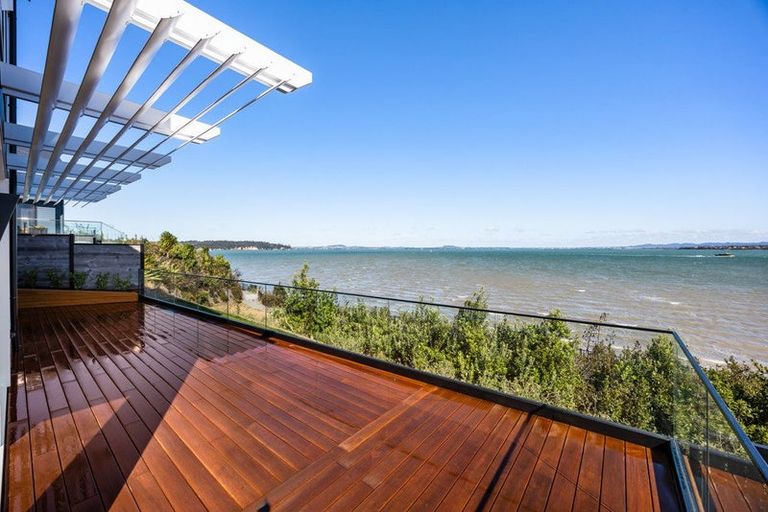 Photo of property in 4 Seawind Way, Hobsonville, Auckland, 0616