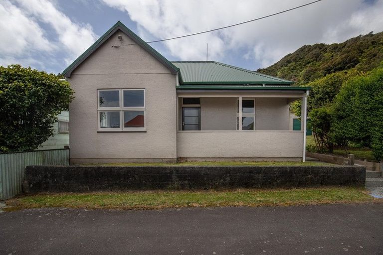 Photo of property in 171-173 Bright Street, Cobden, Greymouth, 7802