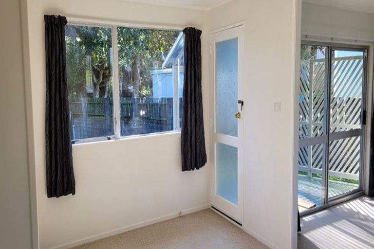 Photo of property in 18 Sunnyside Street, Onerahi, Whangarei, 0110