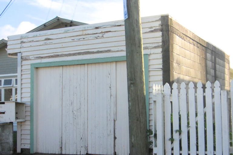 Photo of property in 39 Bristol Square, Hutt Central, Lower Hutt, 5010