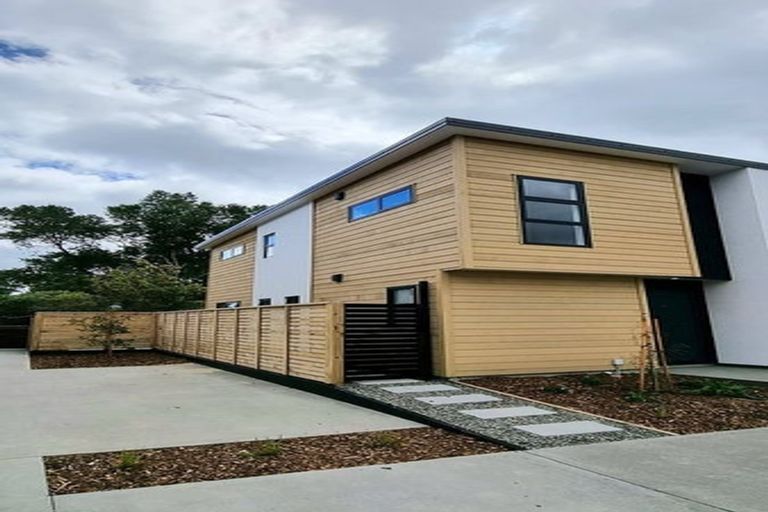 Photo of property in 9/240 Stokes Valley Road, Stokes Valley, Lower Hutt, 5019