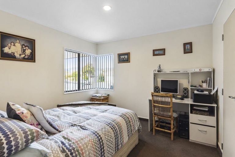 Photo of property in 18 Sunburst Court, Paraparaumu Beach, Paraparaumu, 5032