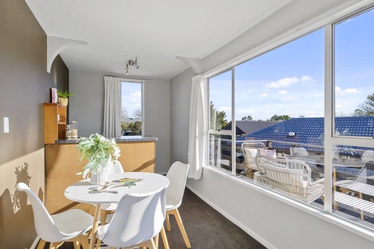 Photo of property in 16 Daytona Place, Parklands, Christchurch, 8083