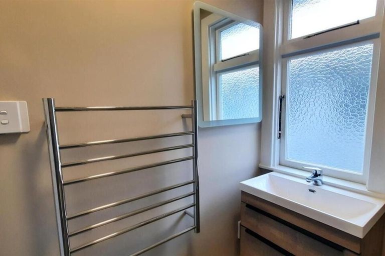 Photo of property in 49 Cambridge Terrace, Christchurch Central, Christchurch, 8013