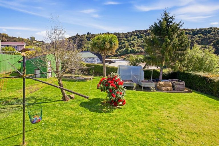 Photo of property in 5 Freyberg Road, Fairfield, Dunedin, 9018