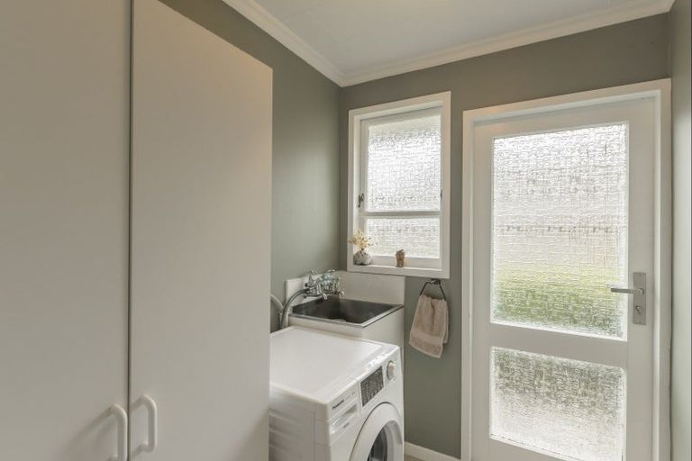 Photo of property in 3 Kanawa Street, Waikanae, 5036