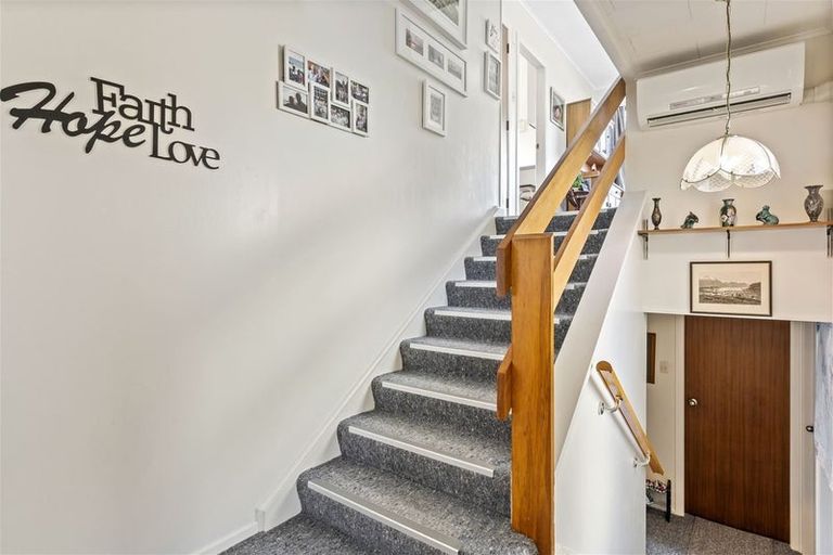 Photo of property in 40 Taieri Crescent, Kelson, Lower Hutt, 5010