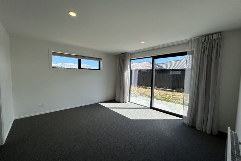 Photo of property in 32 Longview Drive, Lake Hawea, 9382