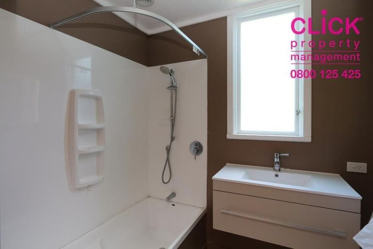 Photo of property in 296 Helensburgh Road, Helensburgh, Dunedin, 9010