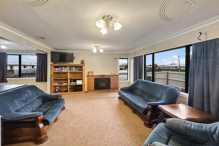Photo of property in 137 Edinburgh Crescent, Waikiwi, Invercargill, 9810