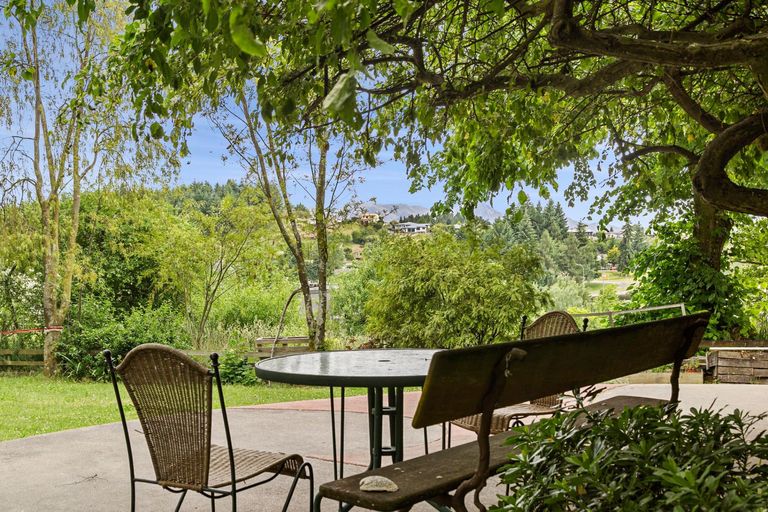 Photo of property in 37 Stratford Terrace, Wanaka, 9305
