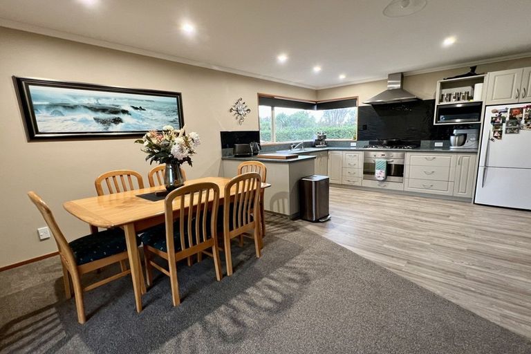 Photo of property in 32 Raeburn Avenue, Otatara, Invercargill, 9879