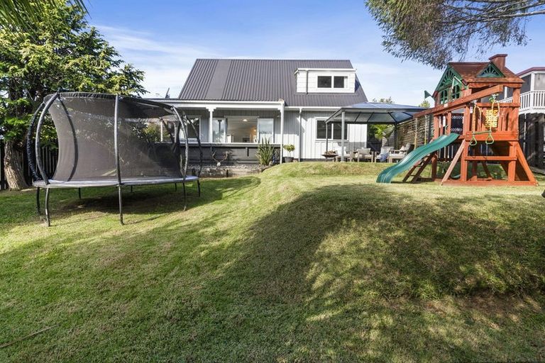 Photo of property in 75 Waitaha Road, Welcome Bay, Tauranga, 3112