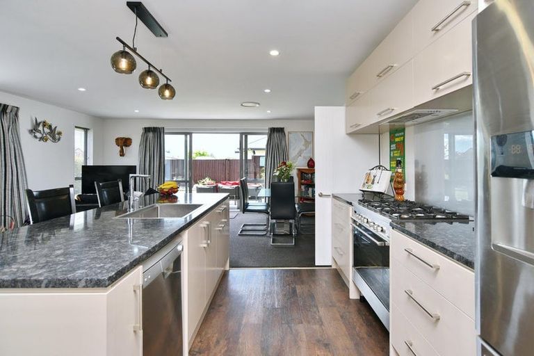 Photo of property in 2 Foxton Drive, Kaiapoi, 7630