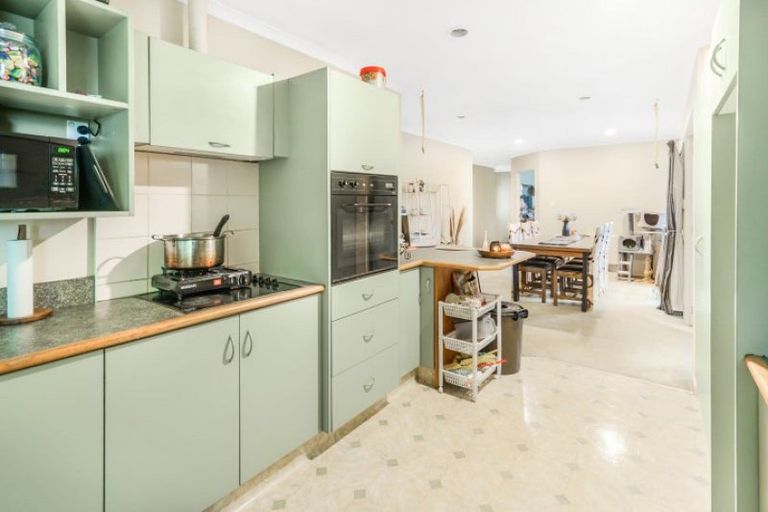 Photo of property in 9 Shannon Place, Nawton, Hamilton, 3200