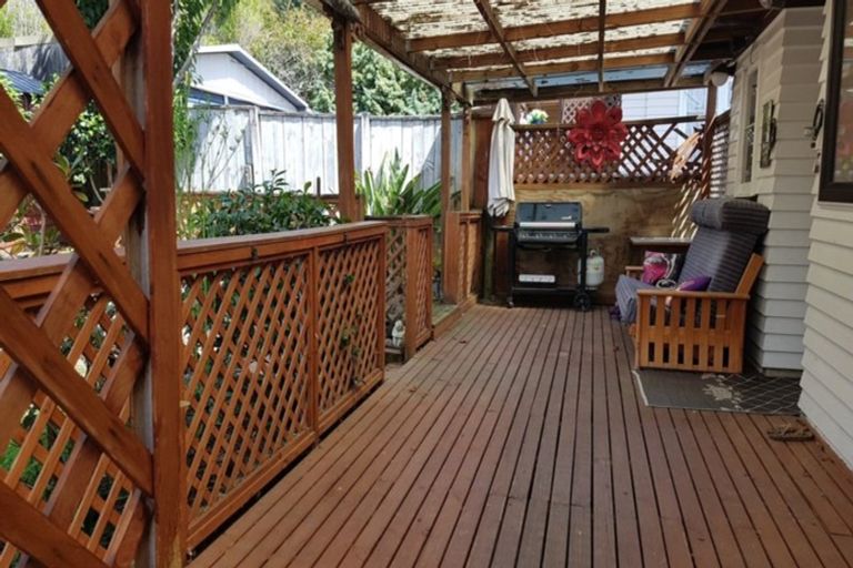 Photo of property in 3 Gardiner Grove, Wainuiomata, Lower Hutt, 5014