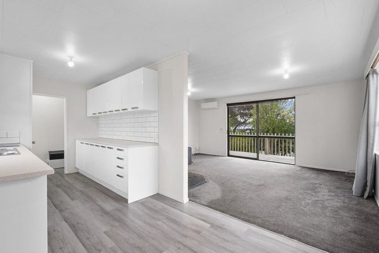 Photo of property in 24 Fergusson Street, Marton, 4710