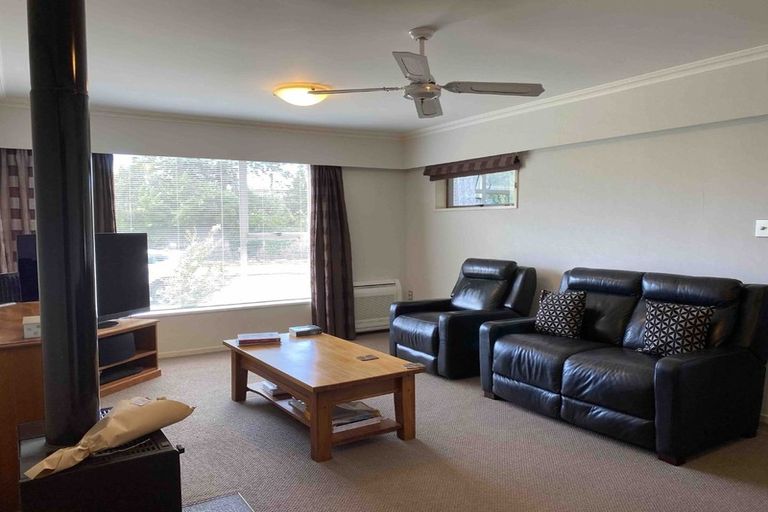 Photo of property in 3 Trigg Crescent, Taradale, Napier, 4112