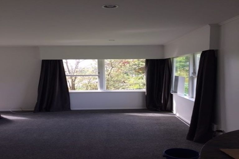 Photo of property in 68 Gladstone Road, Northcote, Auckland, 0627