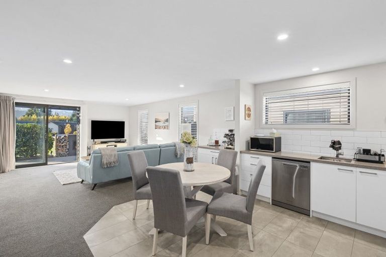Photo of property in 9 Mount Creighton Crescent, Wanaka, 9305
