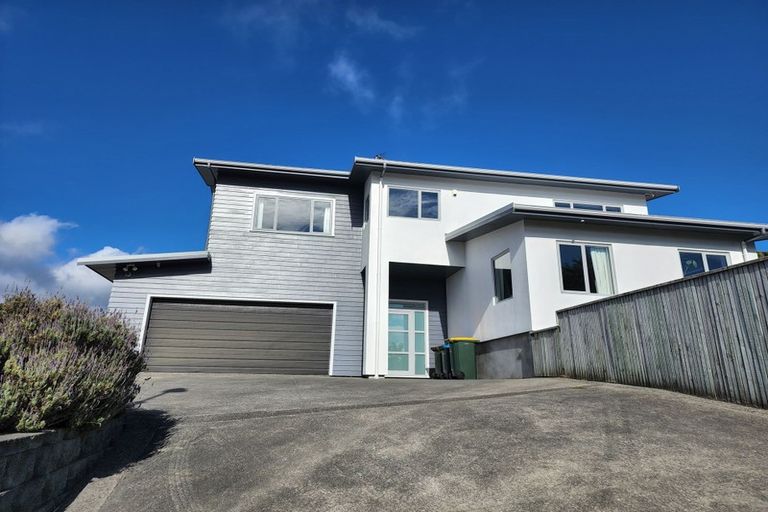 Photo of property in 1 Kahurangi Heights, Aotea, Porirua, 5024