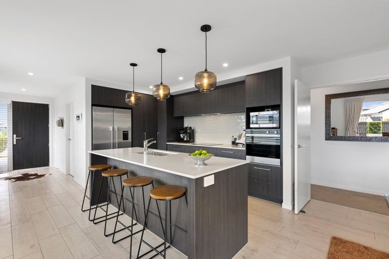 Photo of property in 54 Penetaka Heights, Pyes Pa, Tauranga, 3112