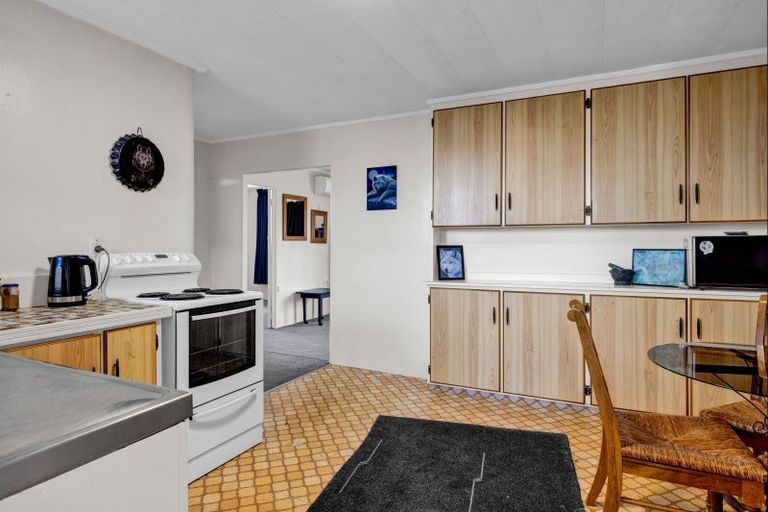 Photo of property in 17 Rimu Street, Hawera, 4610