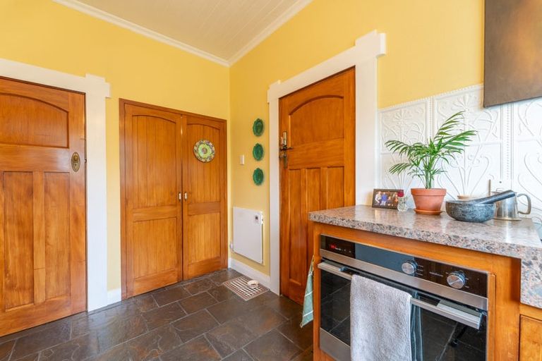 Photo of property in 18 Ure Street, South Hill, Oamaru, 9400