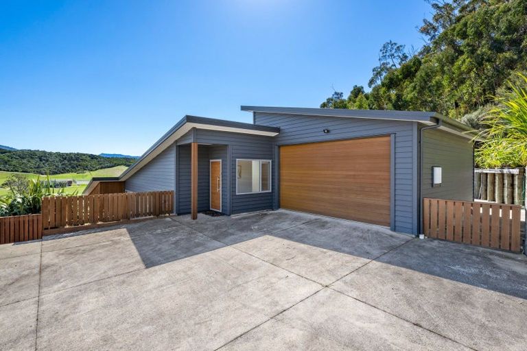 Photo of property in 11 Bell Bird Rise, Picton, 7220
