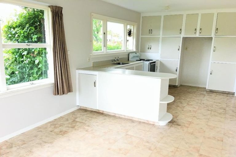 Photo of property in 11 Saffron Street, Bryndwr, Christchurch, 8053