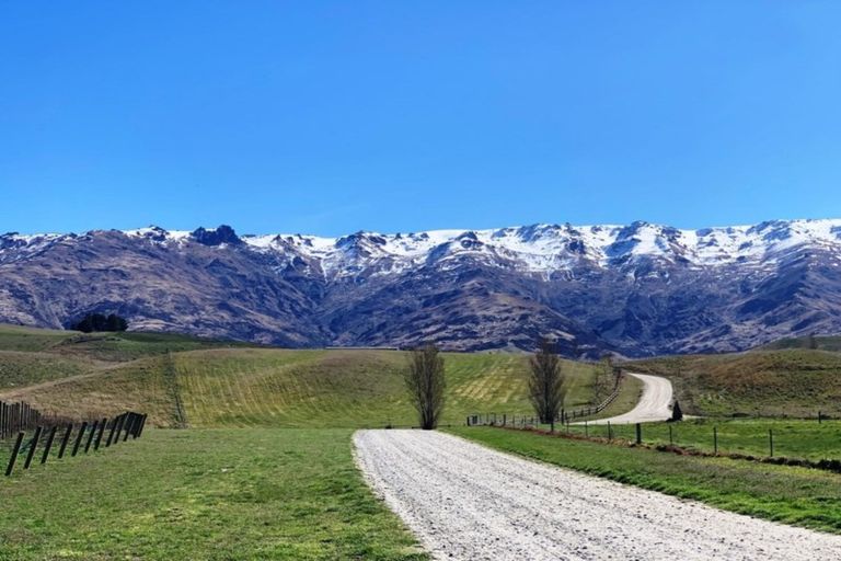 Photo of property in 1003 Luggate-cromwell Road, Mount Pisa, Cromwell, 9383