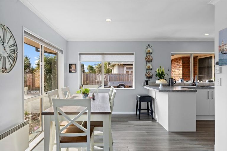 Photo of property in 7 Church Street, Oxford, 7430