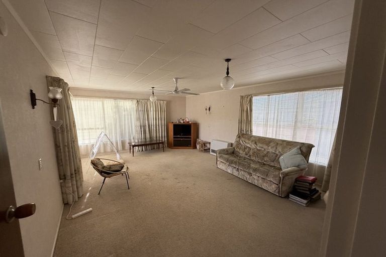 Photo of property in 38 Chedworth Avenue, Chedworth, Hamilton, 3210