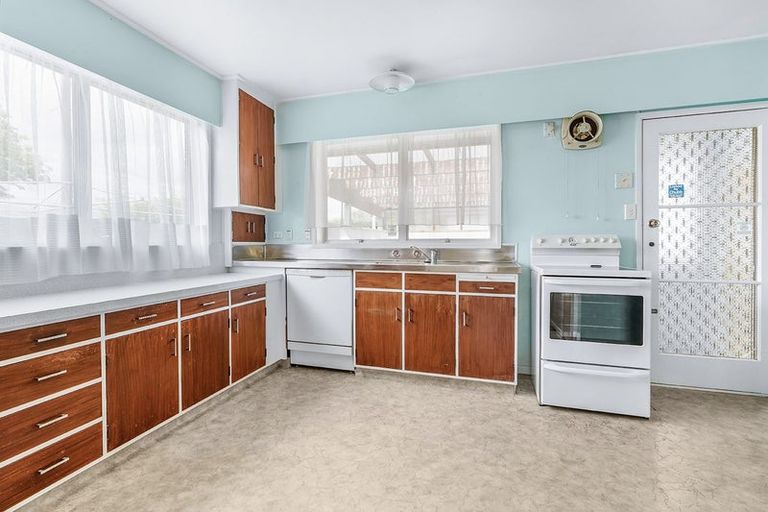 Photo of property in 2 Olympia Place, Riverlea, Hamilton, 3216